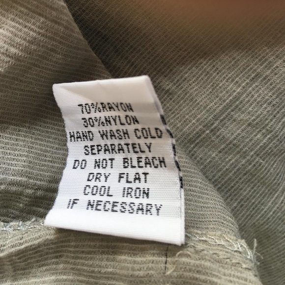 Lapis sleeveless button up blouse - Picture 9 of 11